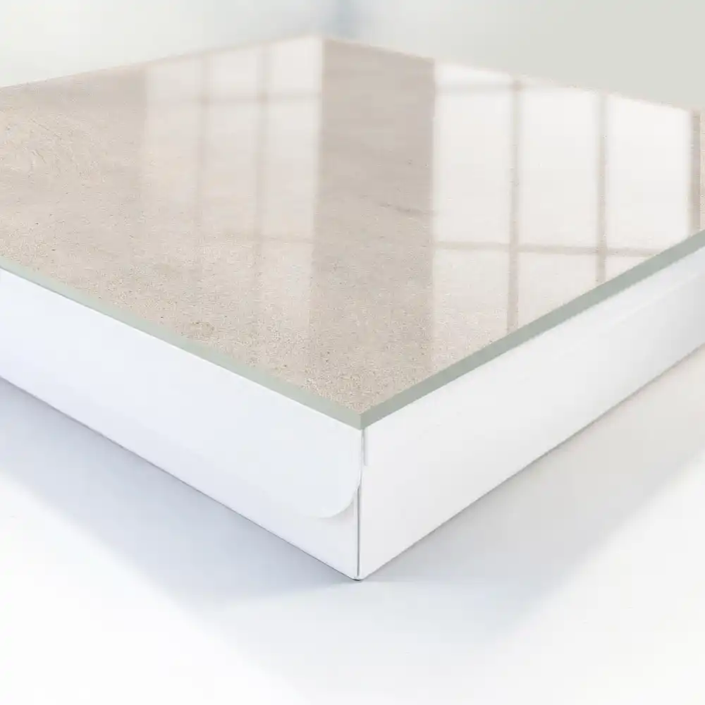 Cutie pentru chei de perete cu design elegant și neutru