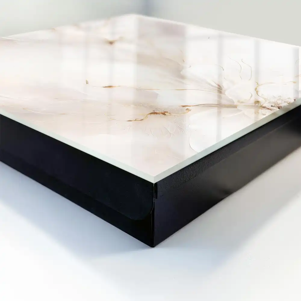 Casetă pentru chei cu design abstract și forme delicate inspirate din natură