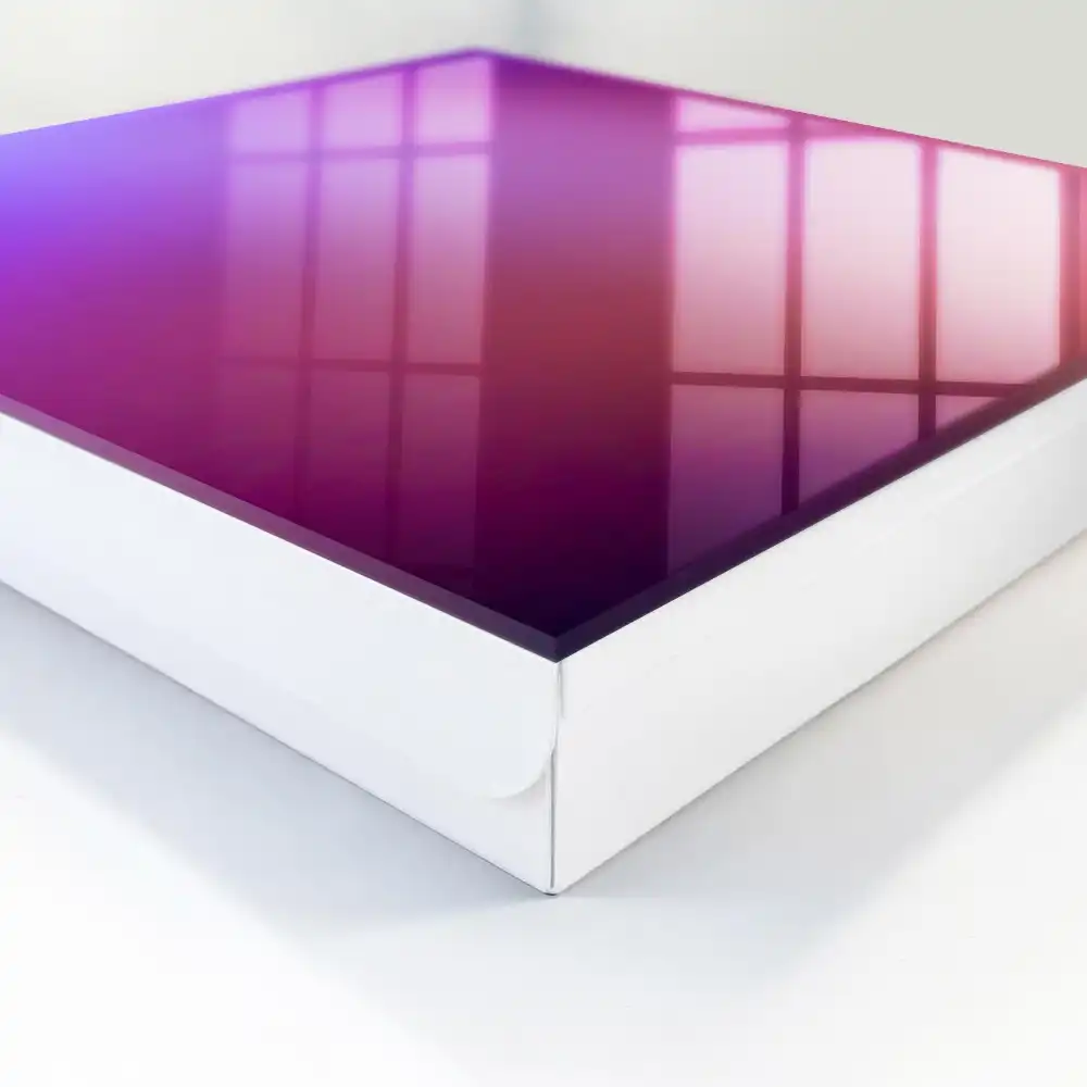 Casetă pentru chei cu tranziții delicate de culoare violet și roz