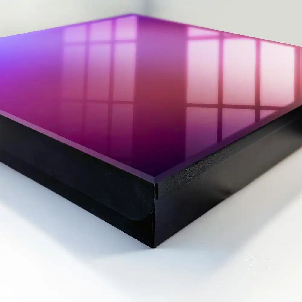 Casetă pentru chei cu tranziții delicate de culoare violet și roz