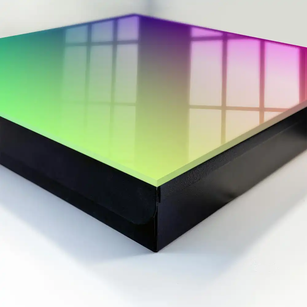 Dulăpior pentru chei cu design gradient colorat și energic