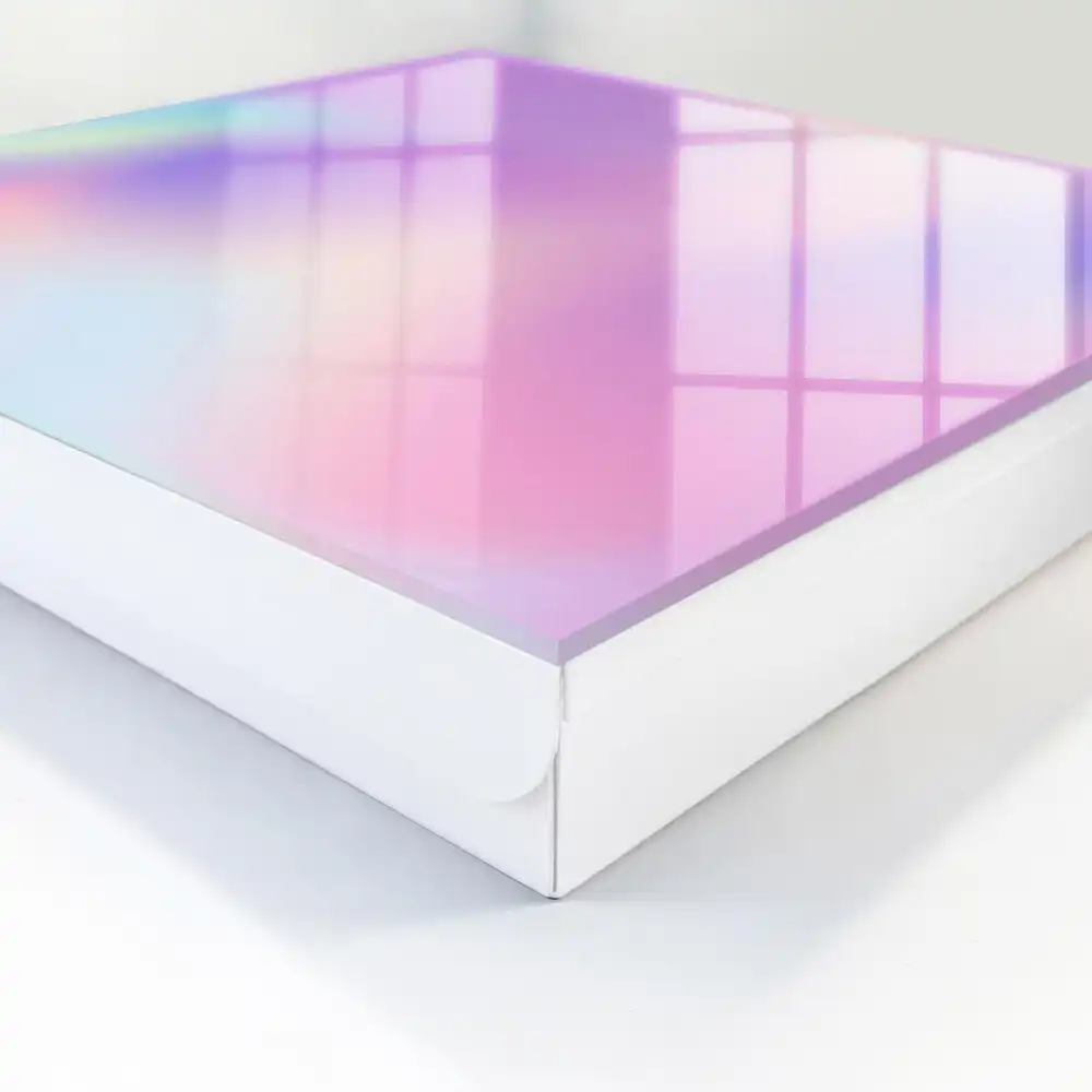 Dulapior pentru chei cu design gradient în culori pastel