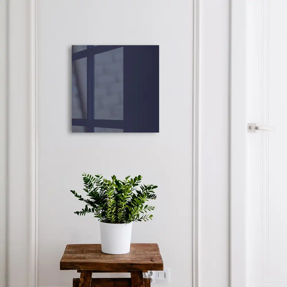 Suport pentru chei de perete în nuanță albastru marin cu design modern și elegant