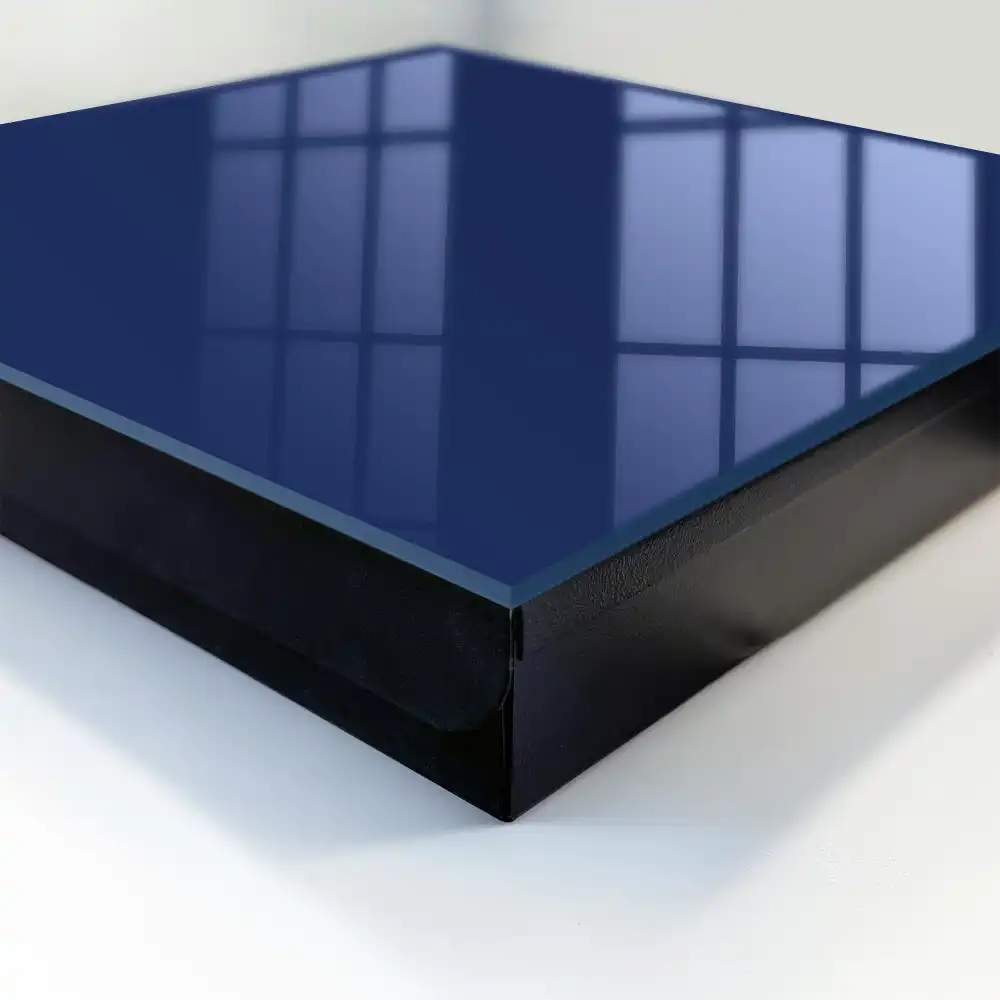 Dulapior pentru chei albastru marin cu design minimalist elegant