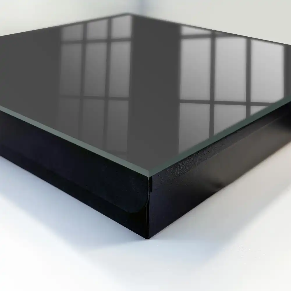 Suport de chei pentru perete cu fundal gri închis minimalist