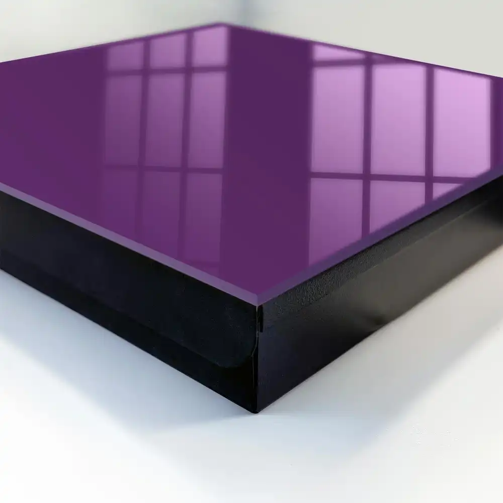 Suport pentru chei de perete cu design modern minimalist violet
