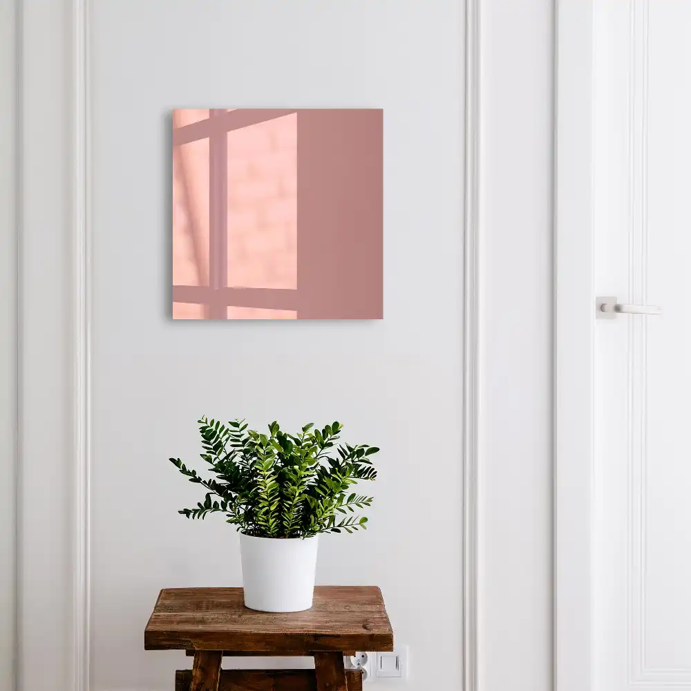 Suport pentru chei de perete în nuanță de vișiniu elegant și minimalist