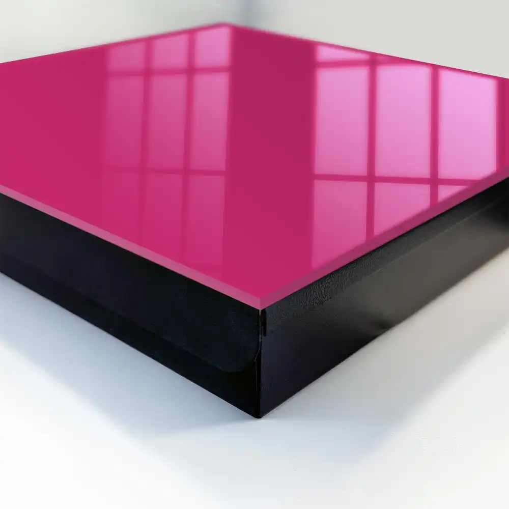 Dulap pentru chei minimalist în nuanță fucsia vibrant