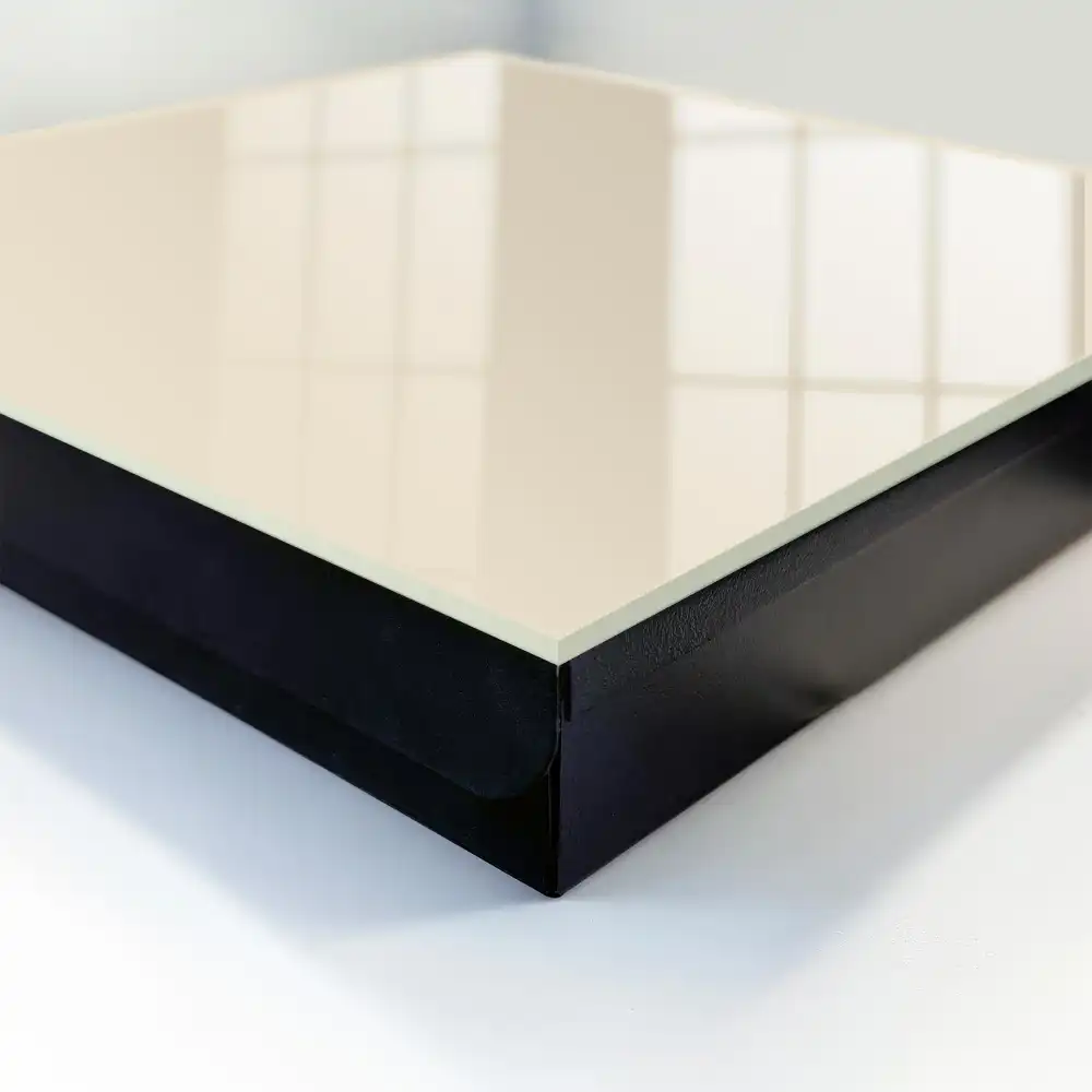 Casetă pentru chei cu montaj pe suprafață bej