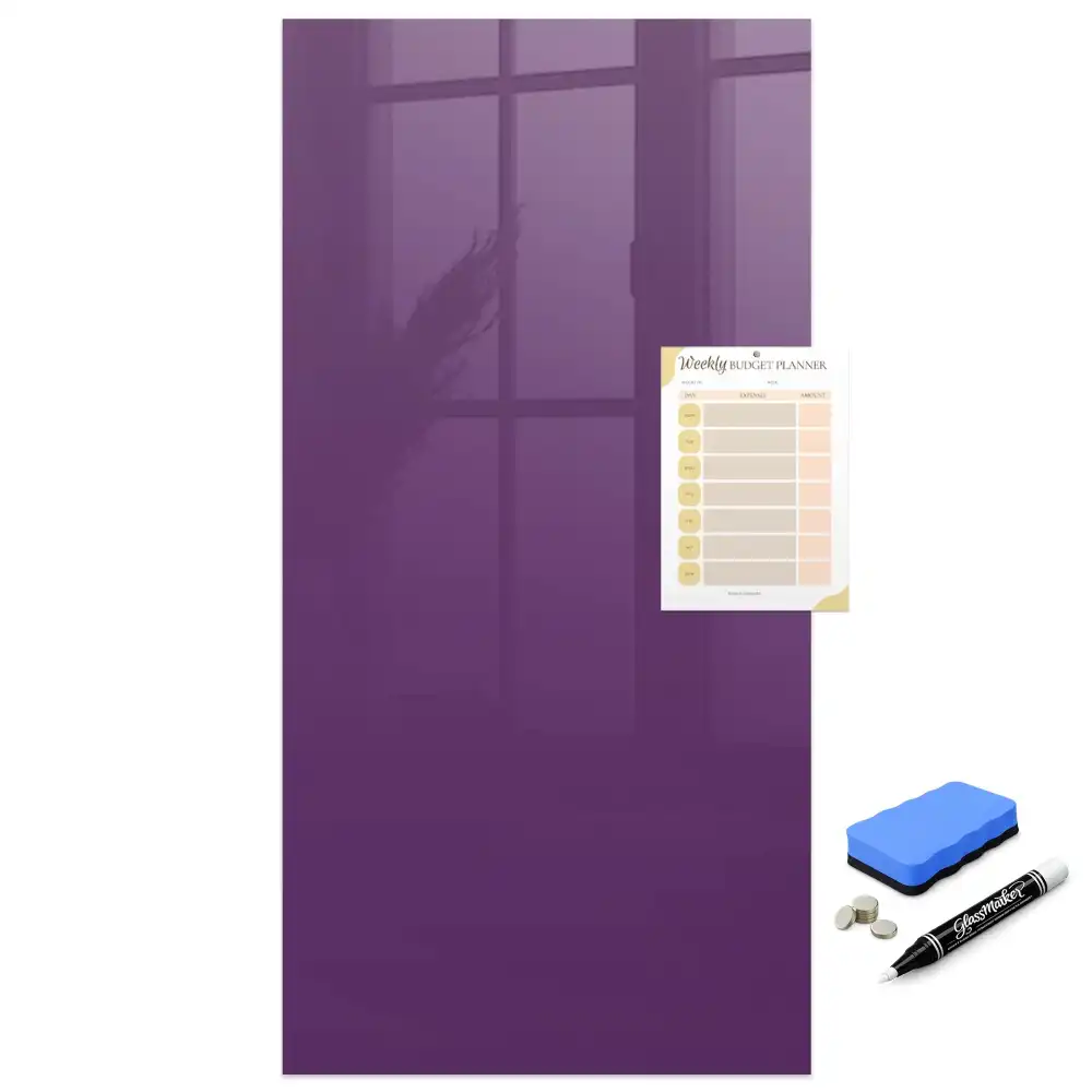 Tablă cu marker de culoare violet