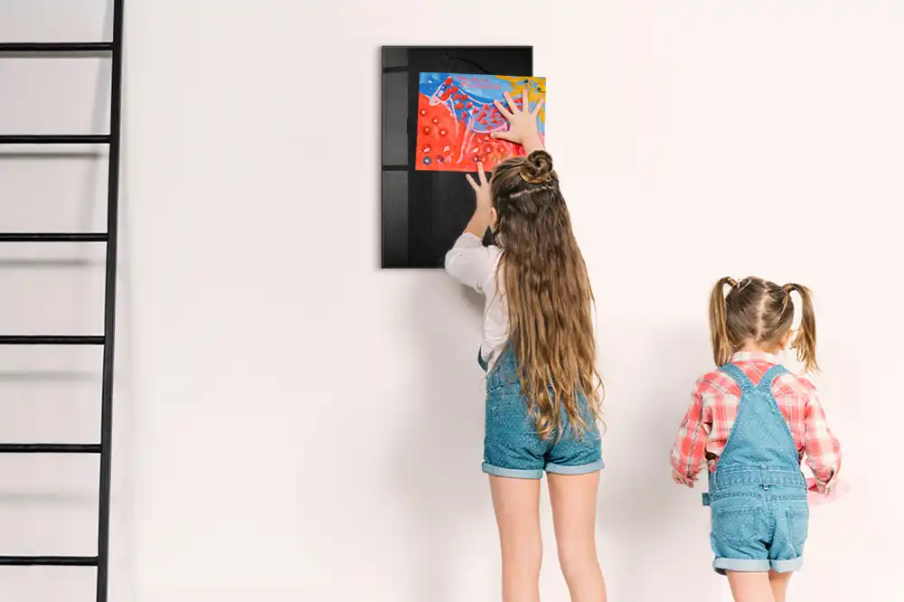 Tablă magnetică de culoare gri închis