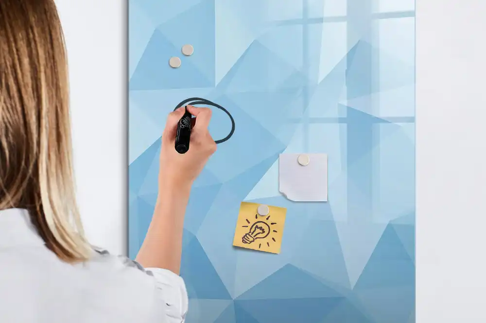 Tablă magnetică de perete cu design mozaic triunghiular