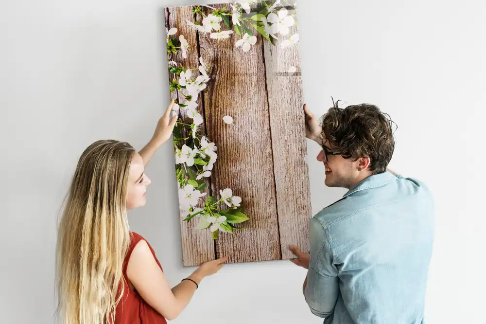 Tablă magnetică de scris cu model floral și fundal cu aspect de lemn