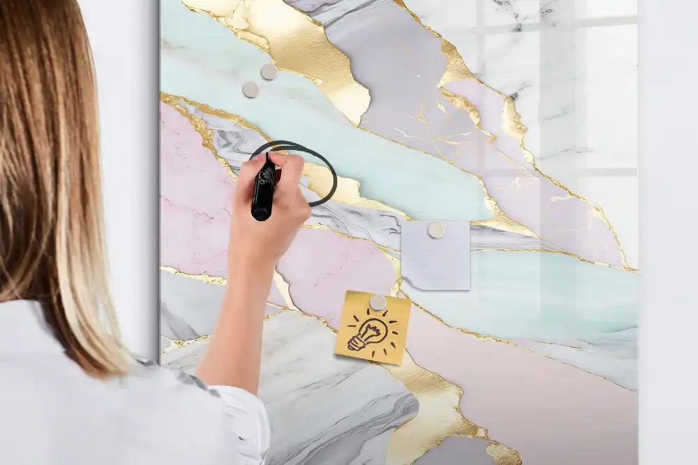 Tablă magnetică decorativă cu aspect de marmură