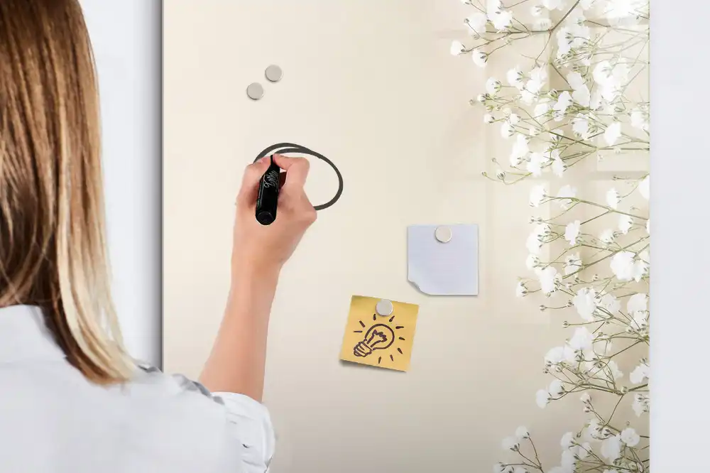 Tablă magnetică de birou cu model flori eterice