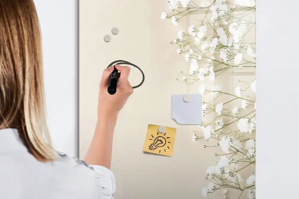 Tablă magnetică de birou cu model flori eterice