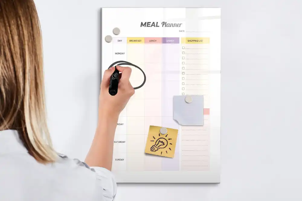 Tablă magnetică de perete pentru planificarea nutriției