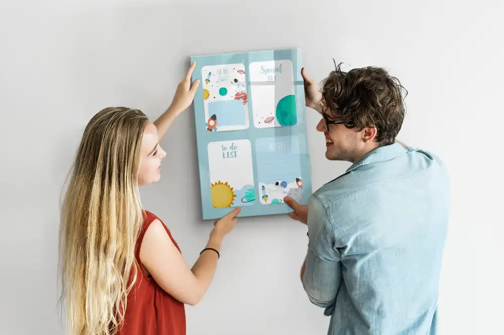 Tablă magnetică de birou cu design calendar cosmic