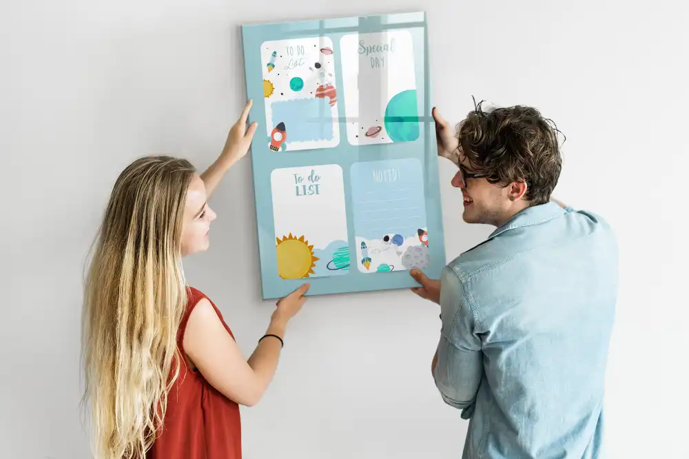 Tablă magnetică de birou cu design calendar cosmic