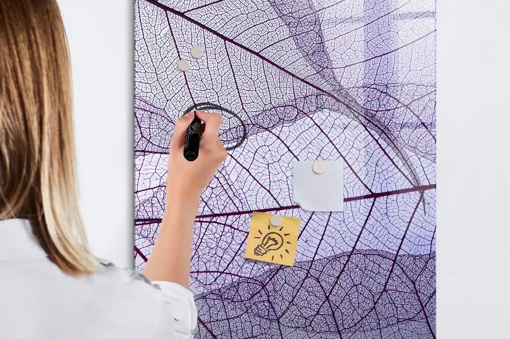 Tablă magnetică de perete cu structură de frunză
