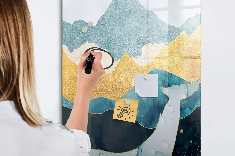Tablă magnetică pentru birou în formă de balenă cu aspect de marmură