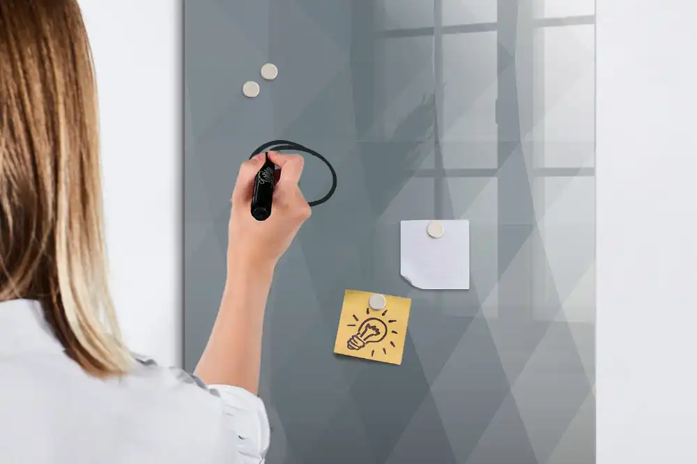 Tablă magnetică de perete cu model de valuri picturale gri