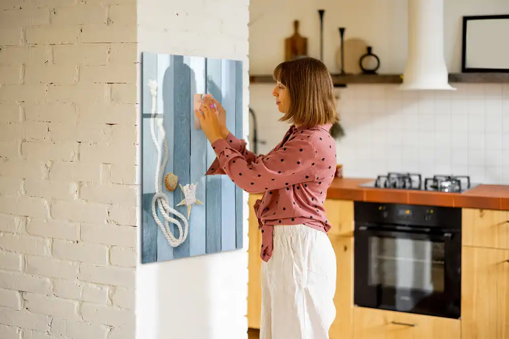 Tablă magnetică de birou cu design cu detalii marine pe scânduri