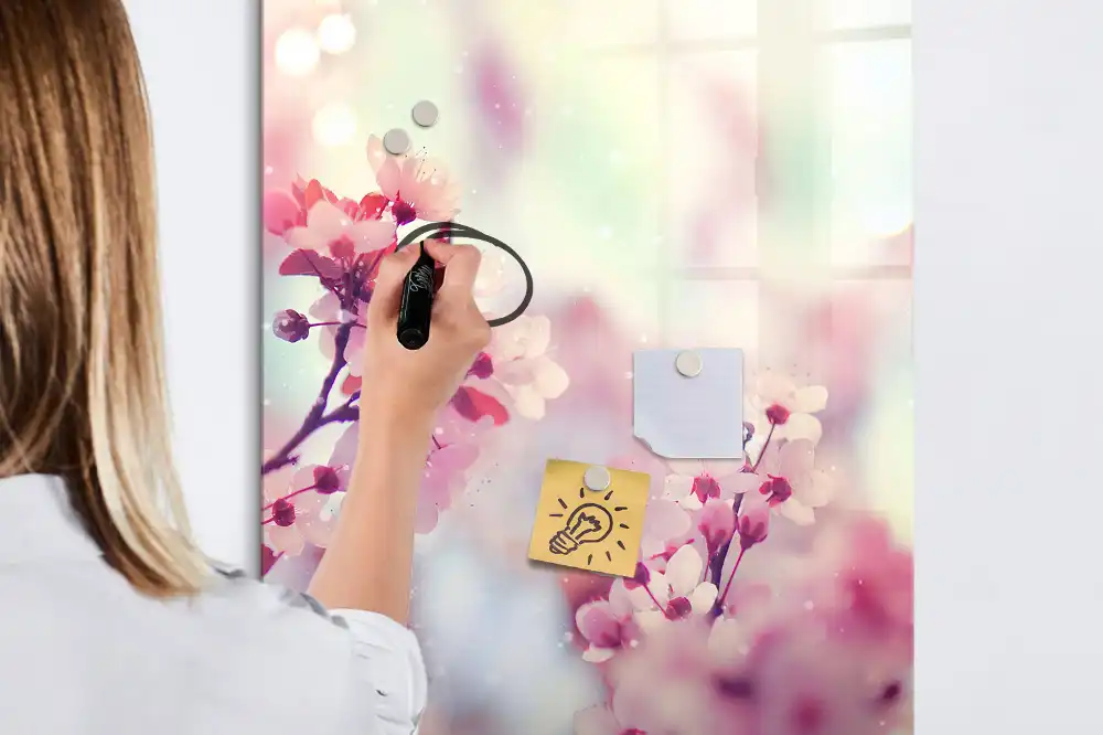 Tablă magnetică pentru birou model Primii muguri ai primăverii