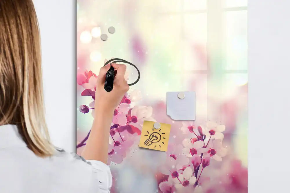 Tablă magnetică pentru birou model Primii muguri ai primăverii