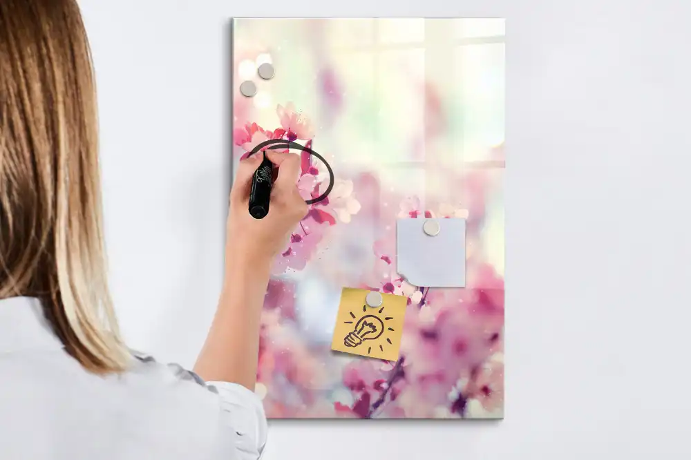 Tablă magnetică pentru birou model Primii muguri ai primăverii
