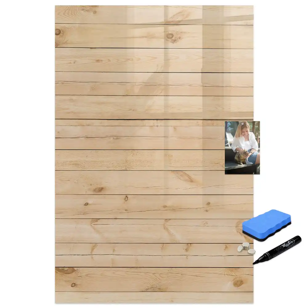 Tablă magnetică de birou cu aspect de scânduri din lemn deschis la culoare