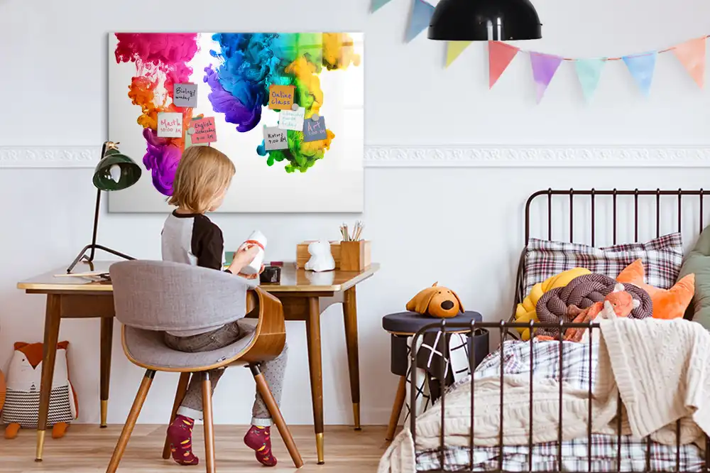 Tablă magnetică de scris multicoloră cu design curcubeu