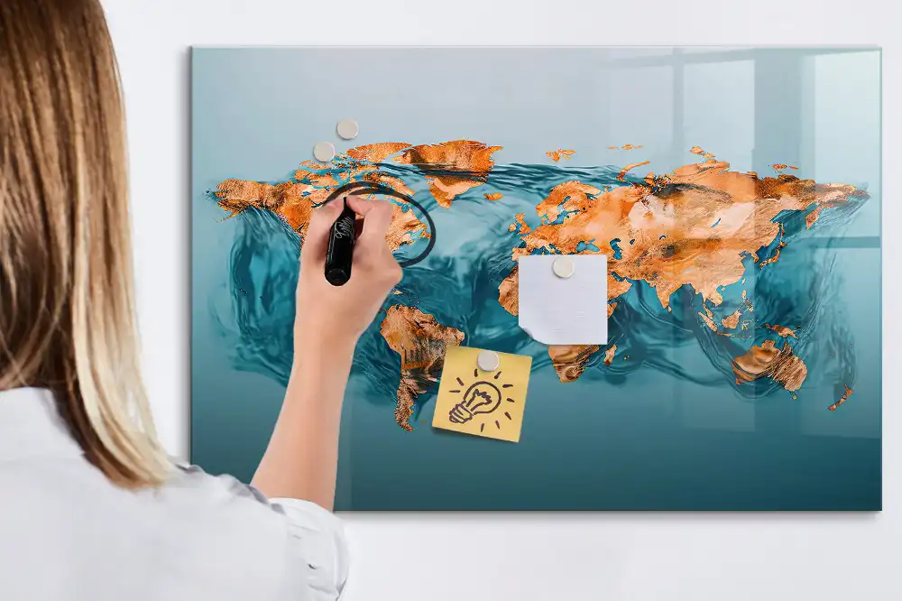 Tablă magnetică cu marker reprezentând harta artistică a continentelor