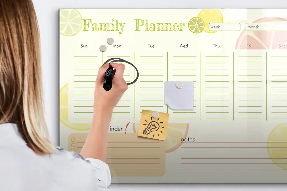 Tablă magnetică de planificare pentru întreaga familie
