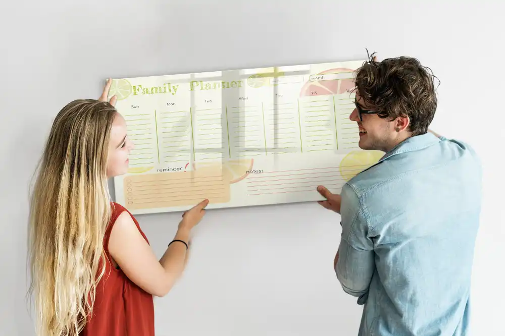Tablă magnetică de planificare pentru întreaga familie