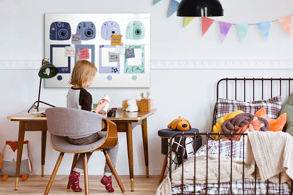 Tablă magnetică pentru magneți cu design în stil polaroid
