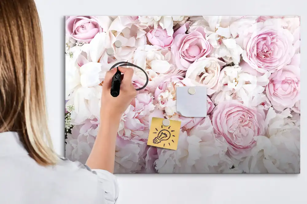 Tablă magnetică cu marker și design decorativ cu crenguțe florale