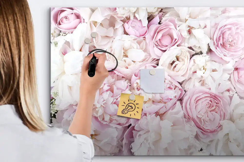 Tablă magnetică cu marker și design decorativ cu crenguțe florale