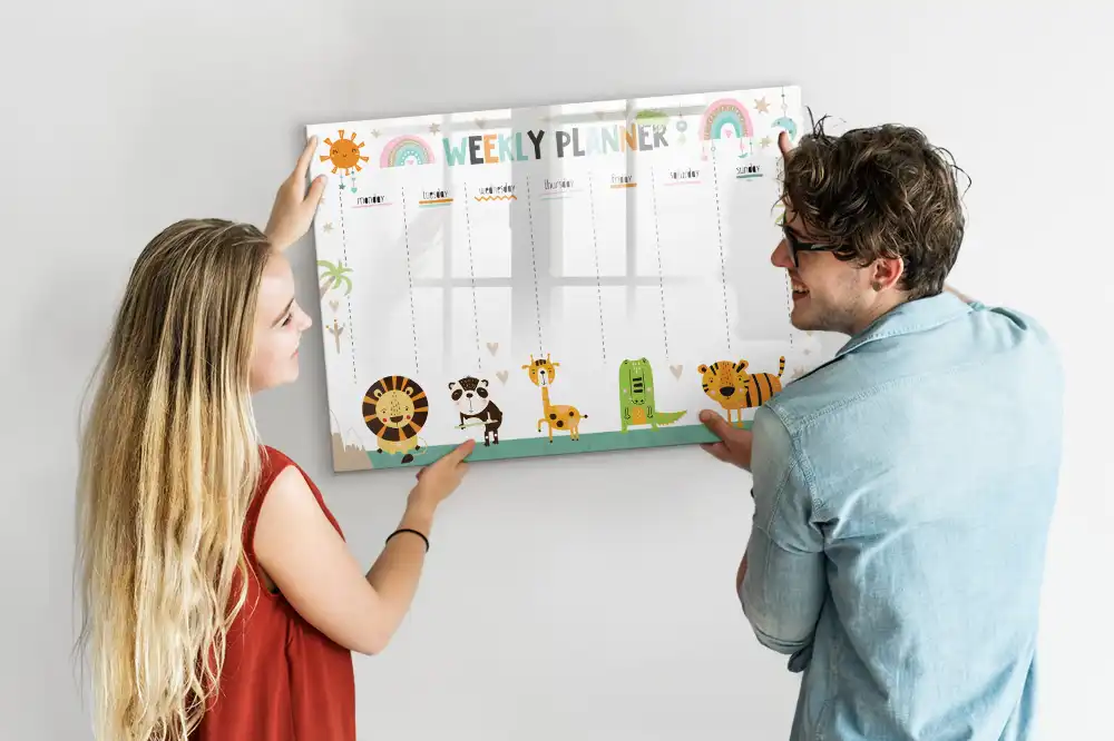 Tablă magnetică săptămânală pentru copii cu design cu animale