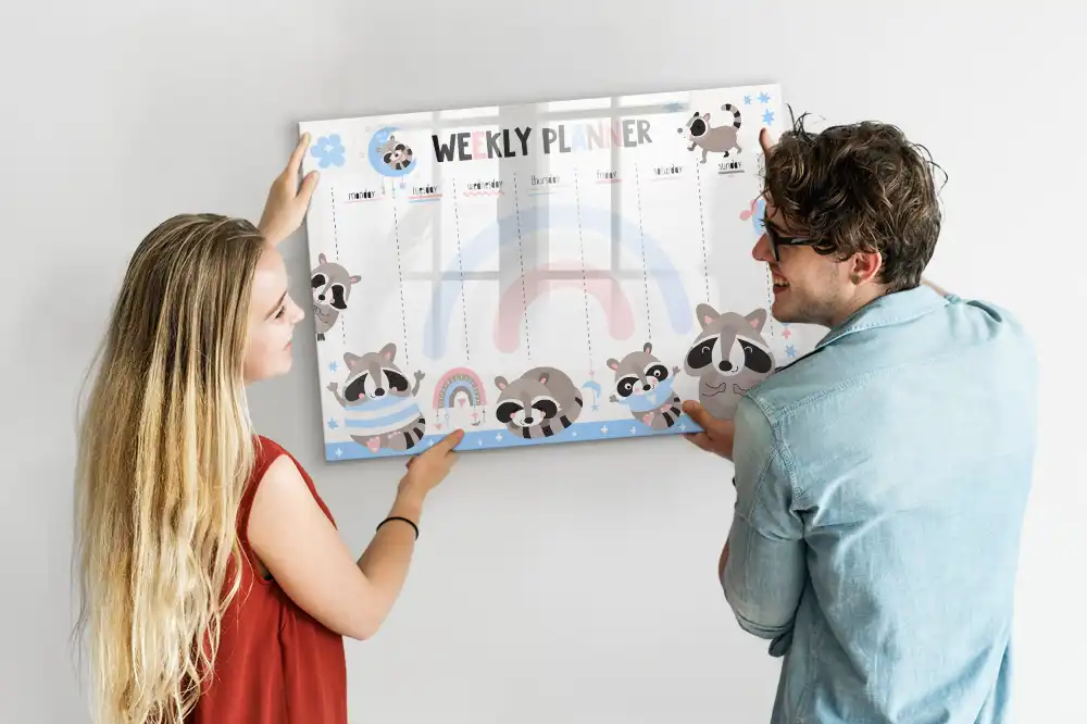 Tablă magnetică pentru copii cu calendar săptămânal