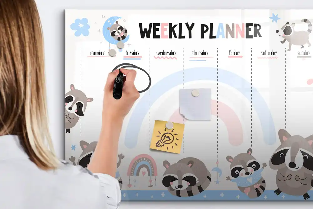 Tablă magnetică pentru copii cu calendar săptămânal