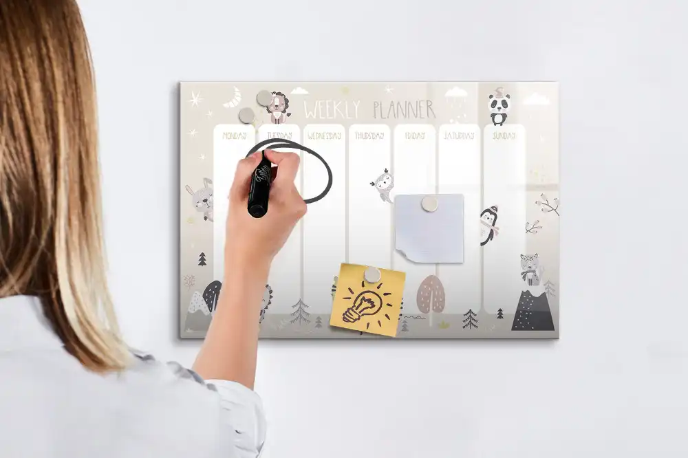 Tablă magnetică săptămânală pentru magneți