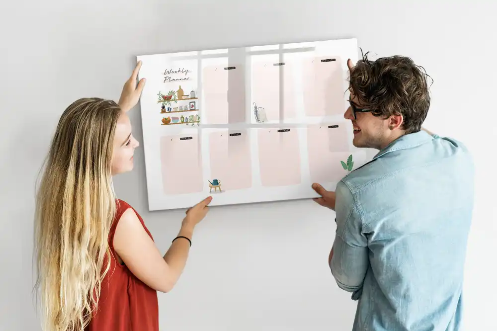 Tablă magnetică cu marker pentru planificarea săptămânală a sarcinilor