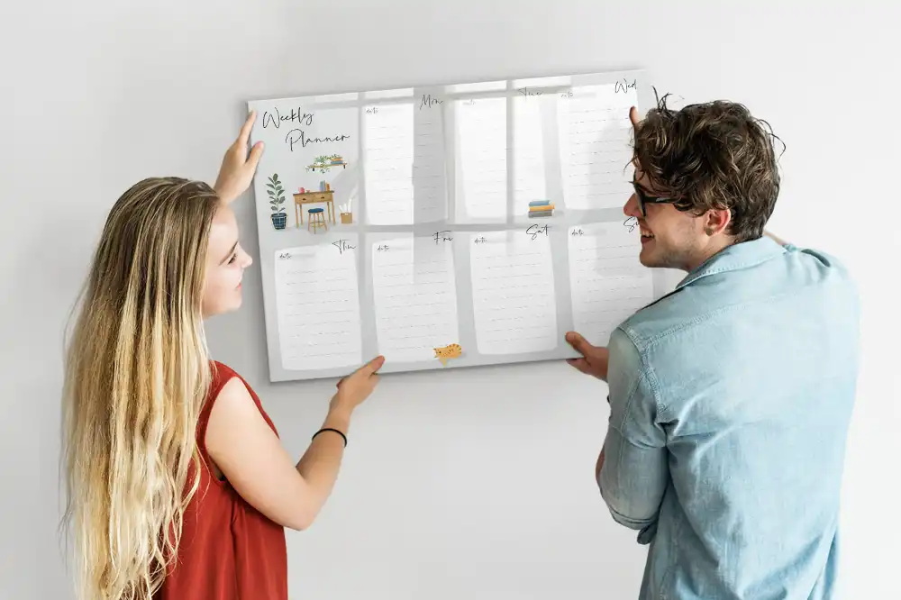 Tablă magnetică de scris tip calendar săptămânal