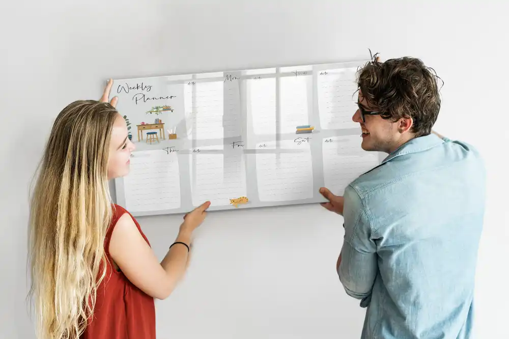 Tablă magnetică de scris tip calendar săptămânal