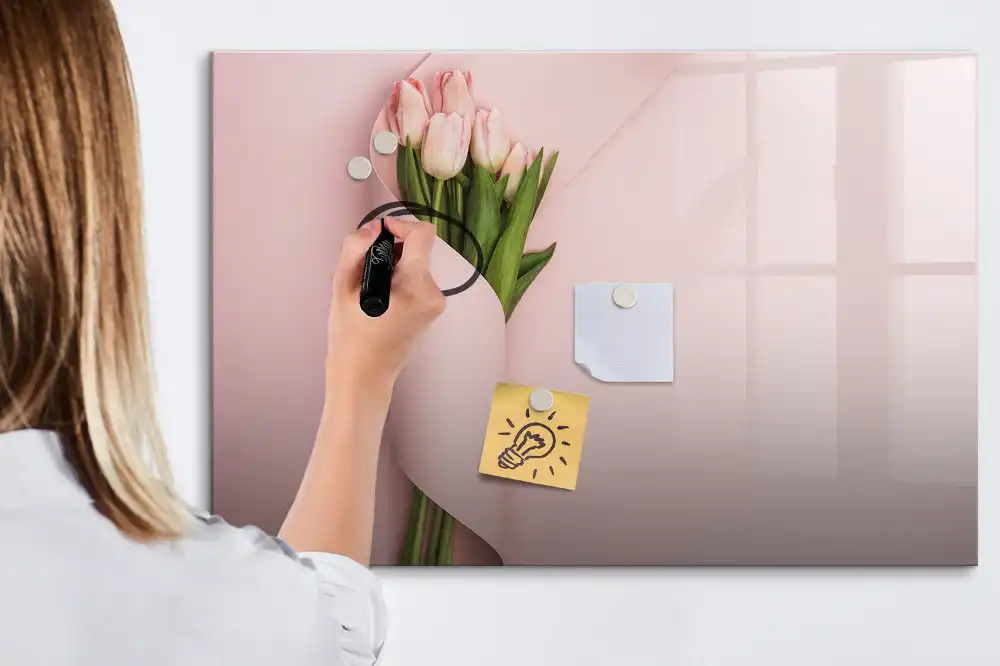 Tablă magnetică de scris în formă de buchet de flori