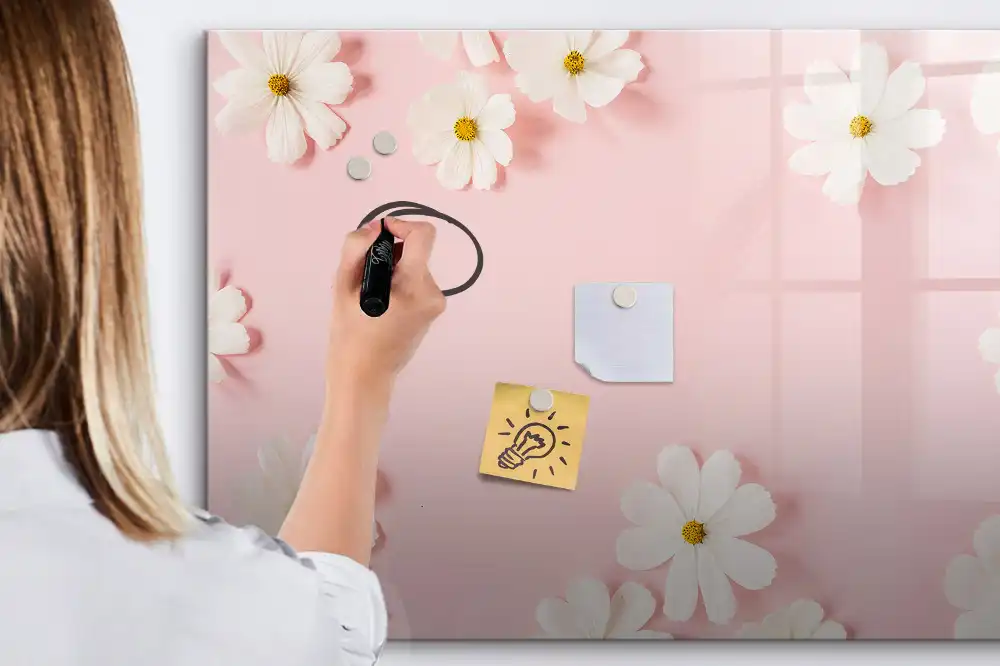 Tablă magnetică cu marker și model margarete