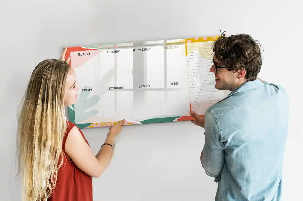 Tablă magnetică săptămânală pentru scris
