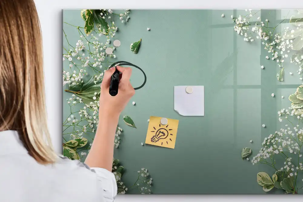 Tablă magnetică cu marker și model cu flori delicate