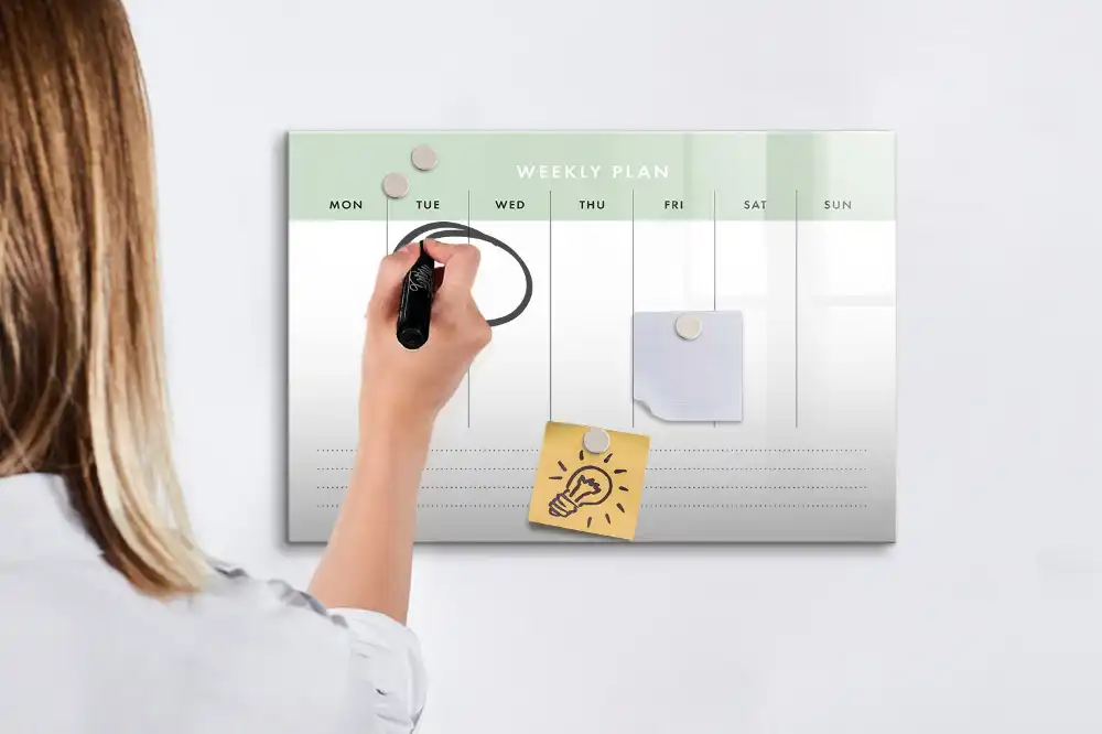 Tablă magnetică organizator săptămânal pentru 7 zile